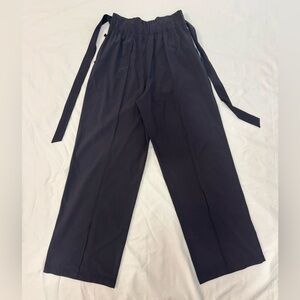 Lululemon high rise wide leg pants front seam tied belt size 6 black